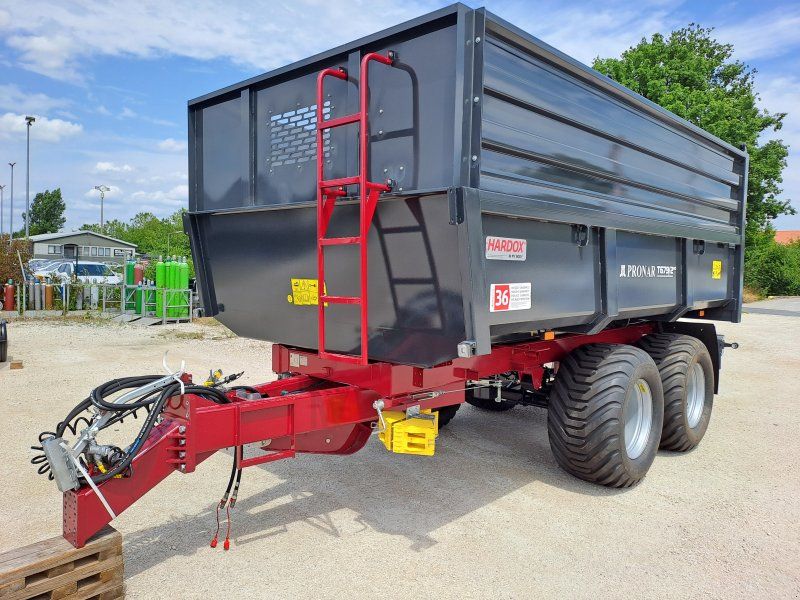 Pronar T 679/2