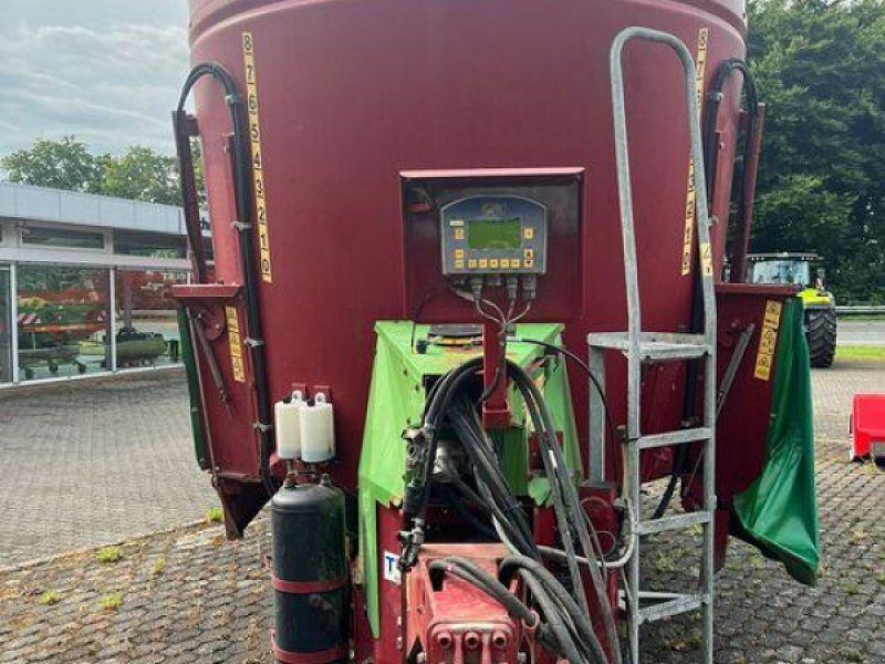 Strautmann VERTI-MIX 2401 DOUBLE