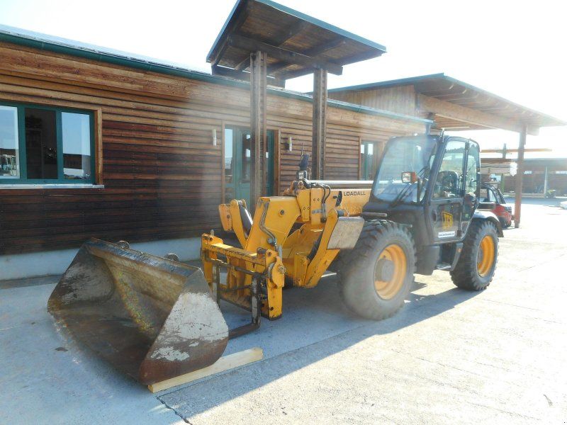 JCB 533-105  ( 3,3t 10,5m )