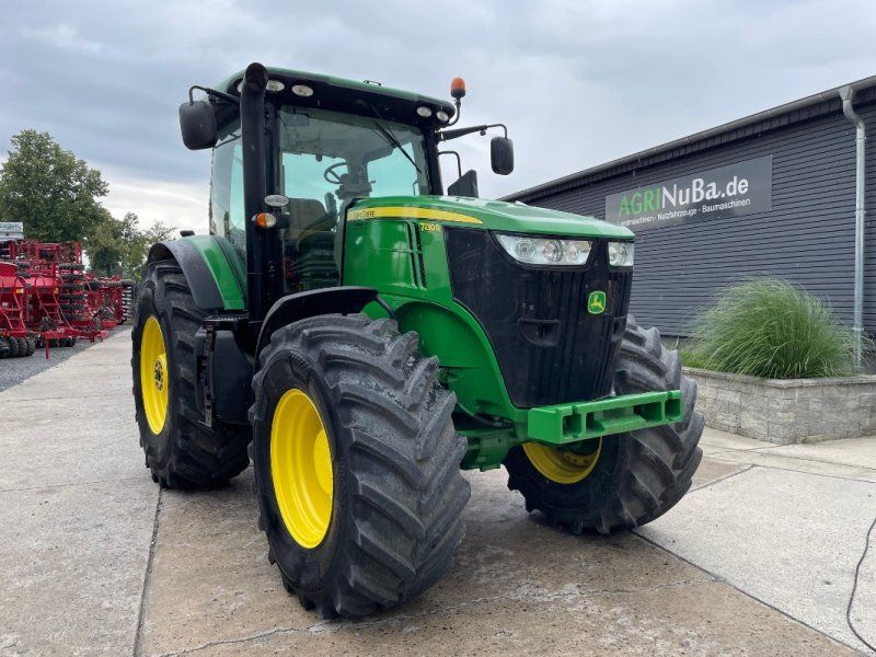 John Deere 7230 R
