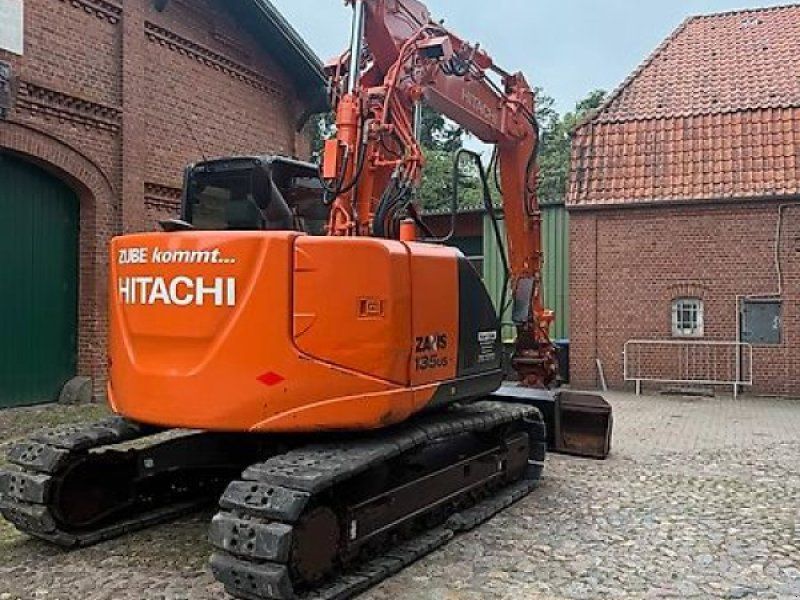 Hitachi ZX135US-5B  2015 Verstellausleger 5950BH Mwst