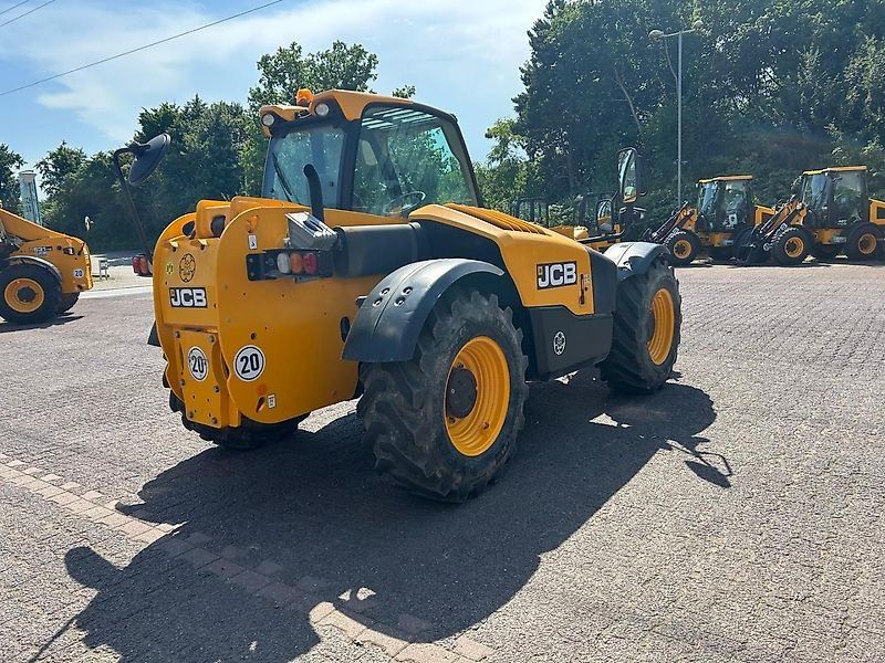 JCB 531-70