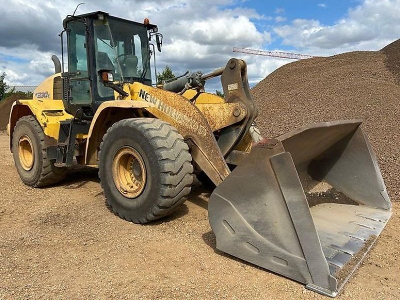 New Holland W230C