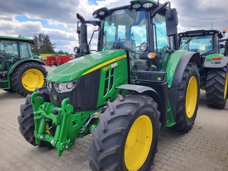 John Deere 6120M