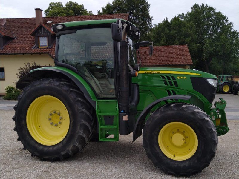 John Deere 6125R
