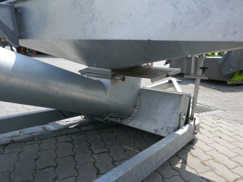 Kessens Getreideschnecke mit Fahrwerk 10m / d= 250 mm