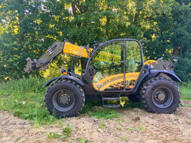 New Holland TH 7.42 Elite
