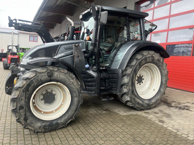 Valtra N 123 Versu
