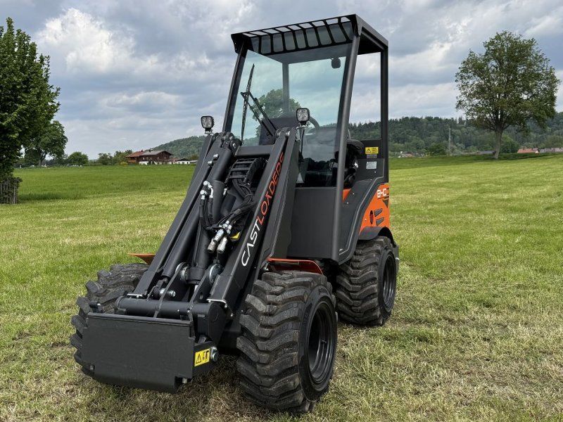 Cast Group 840 D Teleskoplader 1,1 t Kipplast 20 km/h