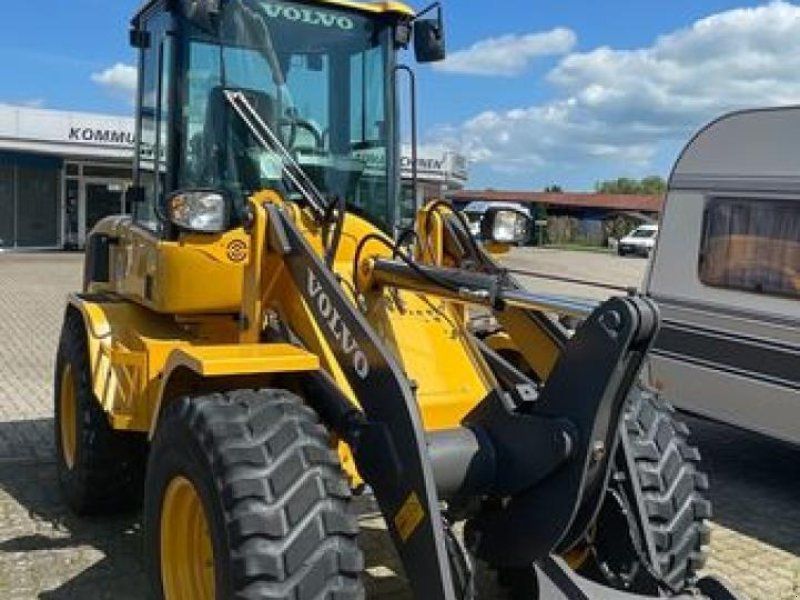 Volvo L 30