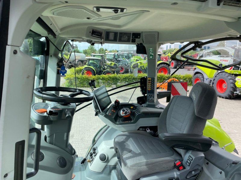 Claas Axion 810 CM