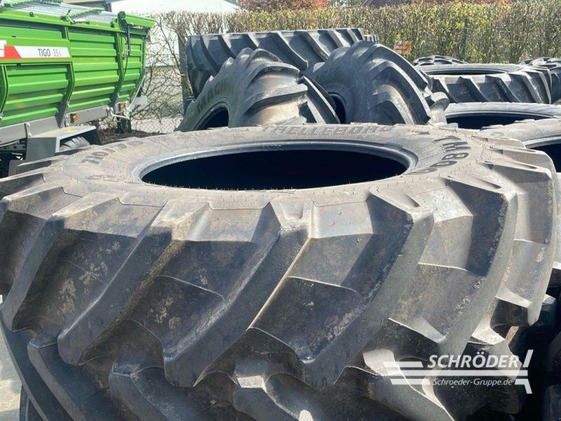Trelleborg 600/65 R28 + 710/70 R38