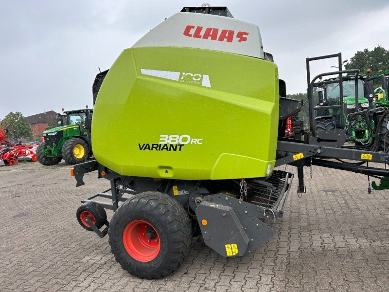 Claas VARIANT 380 RC