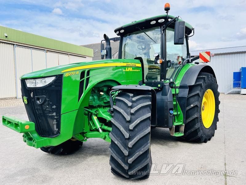 John Deere 8270R