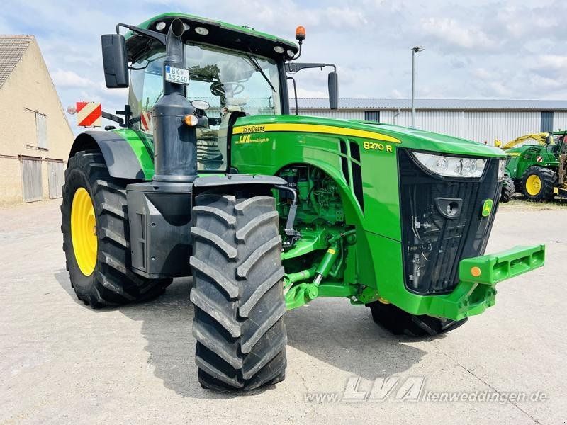 John Deere 8270R