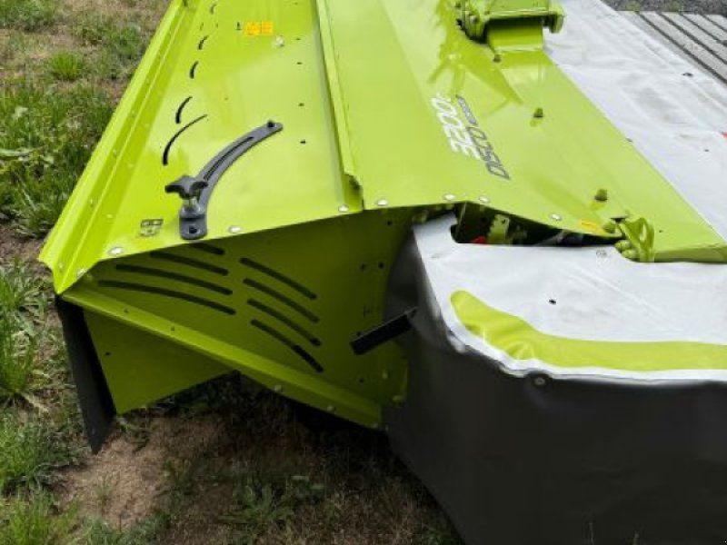 Claas DISCO 3200 C CONTOUR