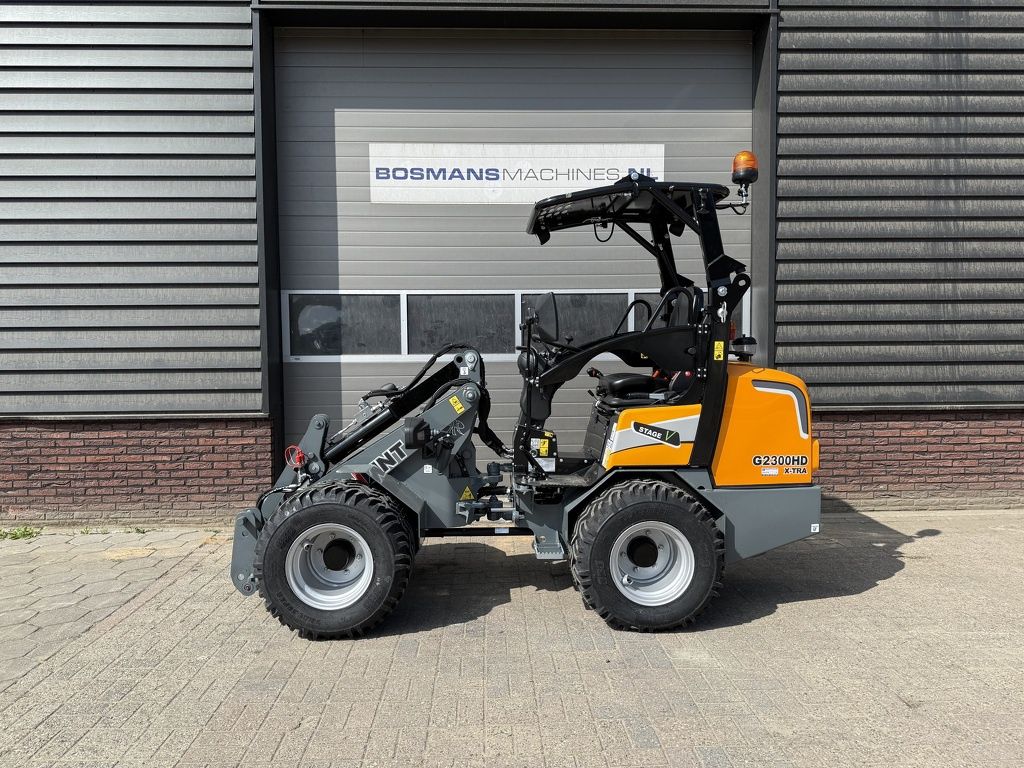 Giant G2300 X-TRA HD minishovel / kniklader NIEUW €545 LEASE