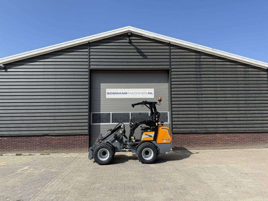 Giant G2300 X-TRA HD minishovel / kniklader NIEUW €545 LEASE