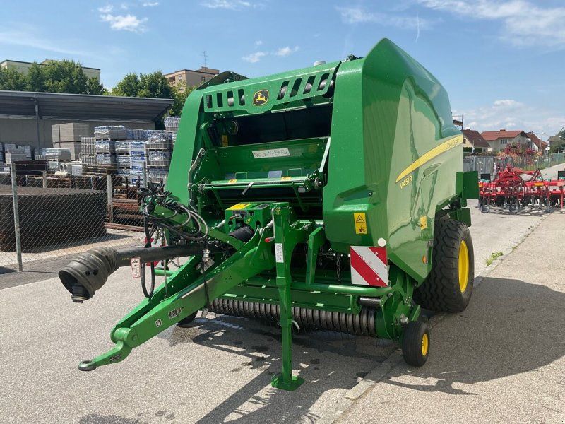 John Deere V451R