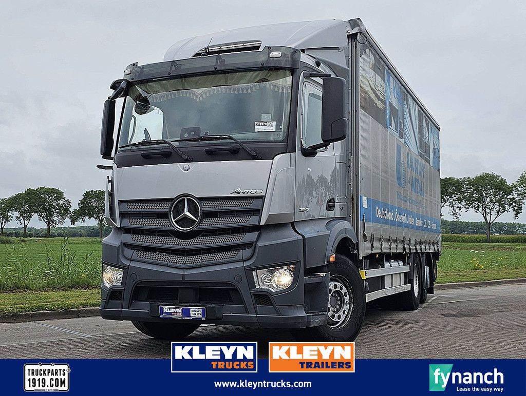 MERCEDES-BENZ ANTOS 2543 + forklift palfinger