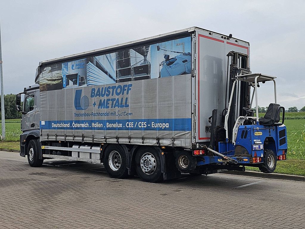 MERCEDES-BENZ ANTOS 2543 + forklift palfinger