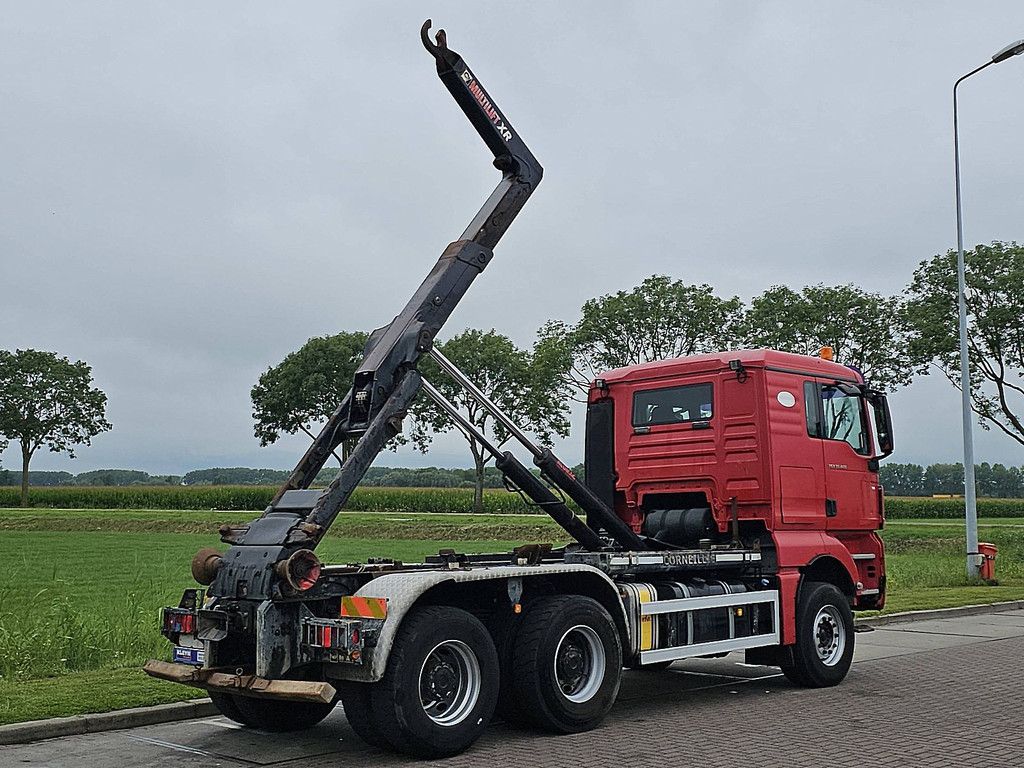 M.A.N. 33.400 TGS 6x4