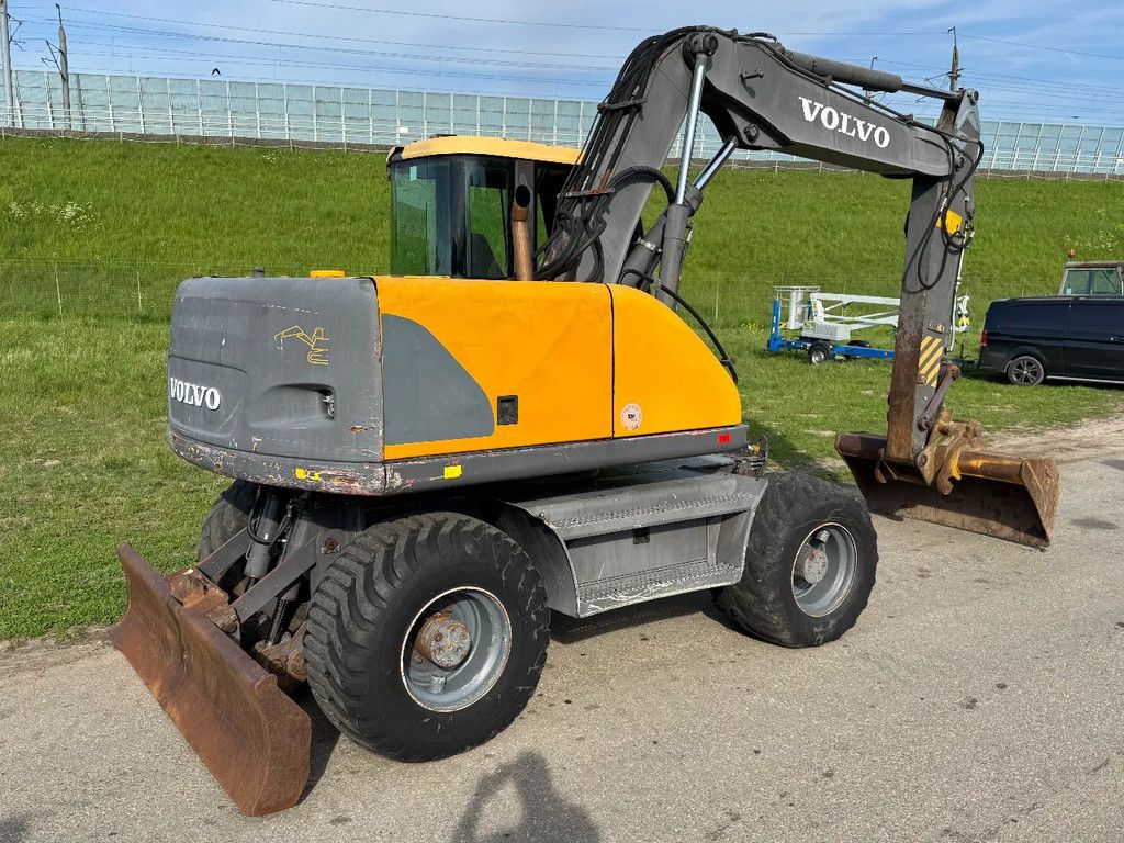 Volvo EW140