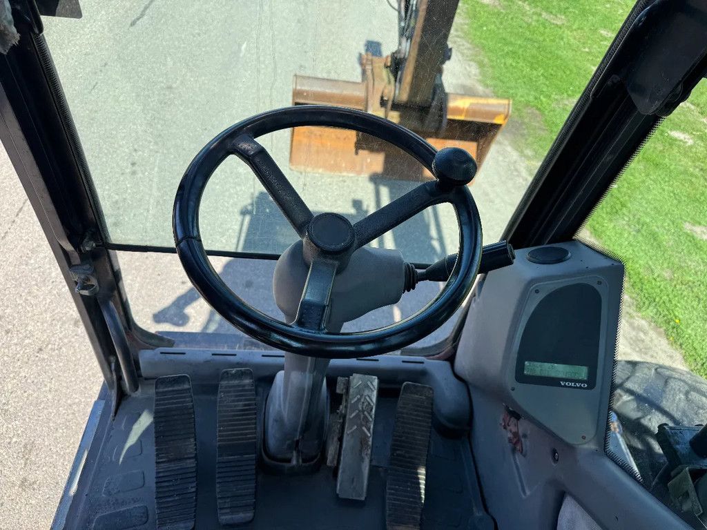 Volvo EW140