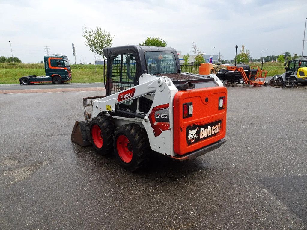 Bobcat S450