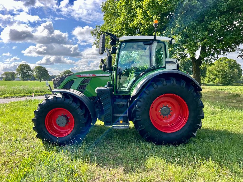 Fendt 724 Gen6 Profi+ S2