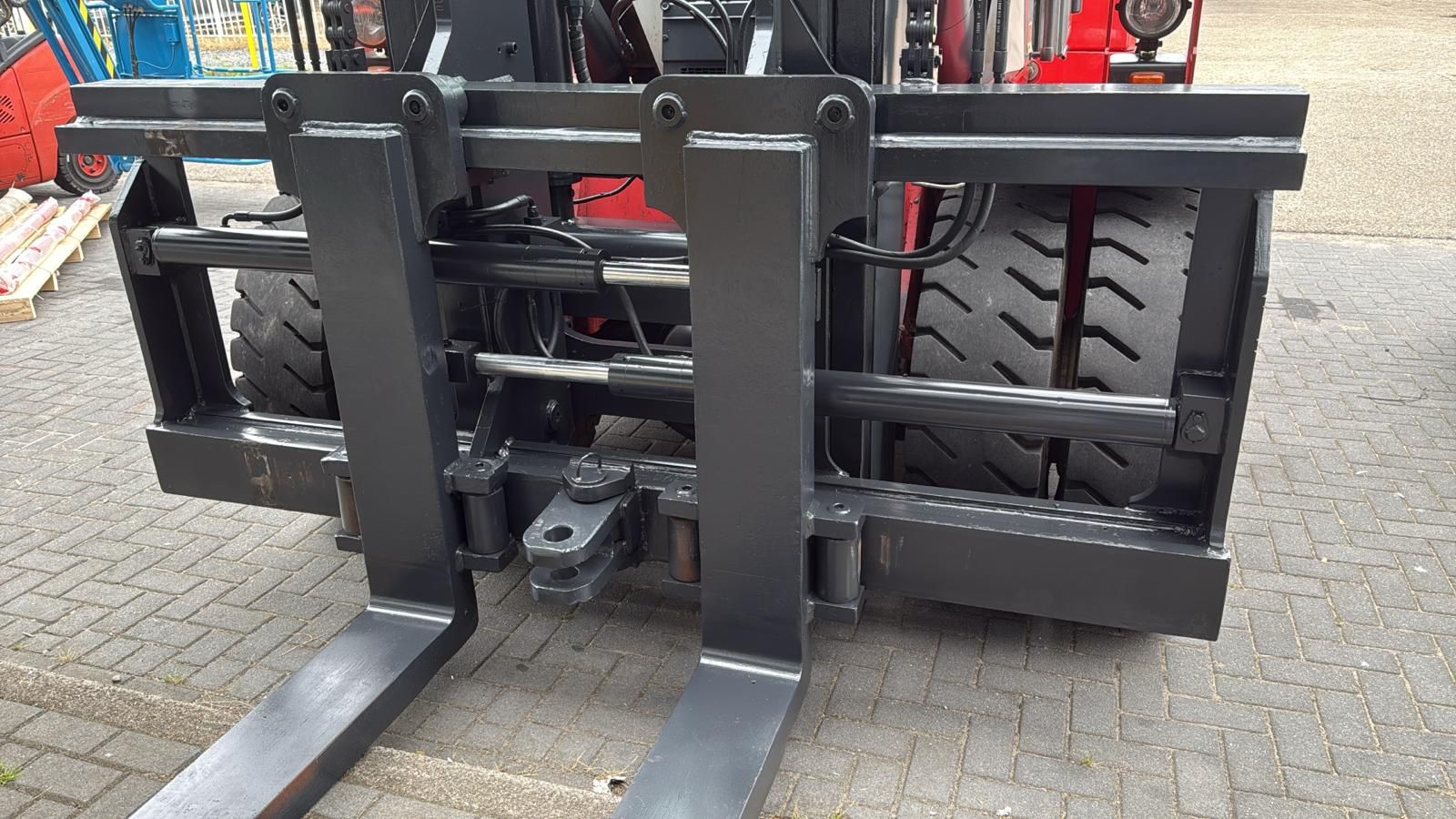 Heftruck Kalmar 16 ton Diesel 2007 6384 uur vorkenversteller.