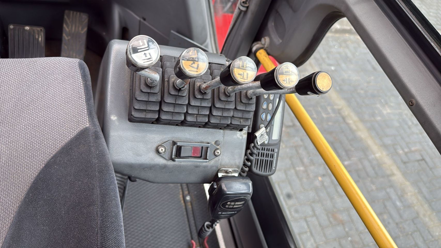 Heftruck Kalmar 16 ton Diesel 2007 6384 uur vorkenversteller.