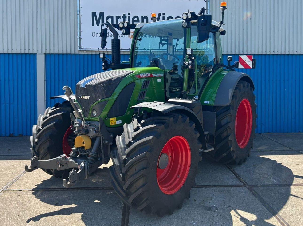 Fendt 516 Vario PowerPlus FH+PTO+GPS