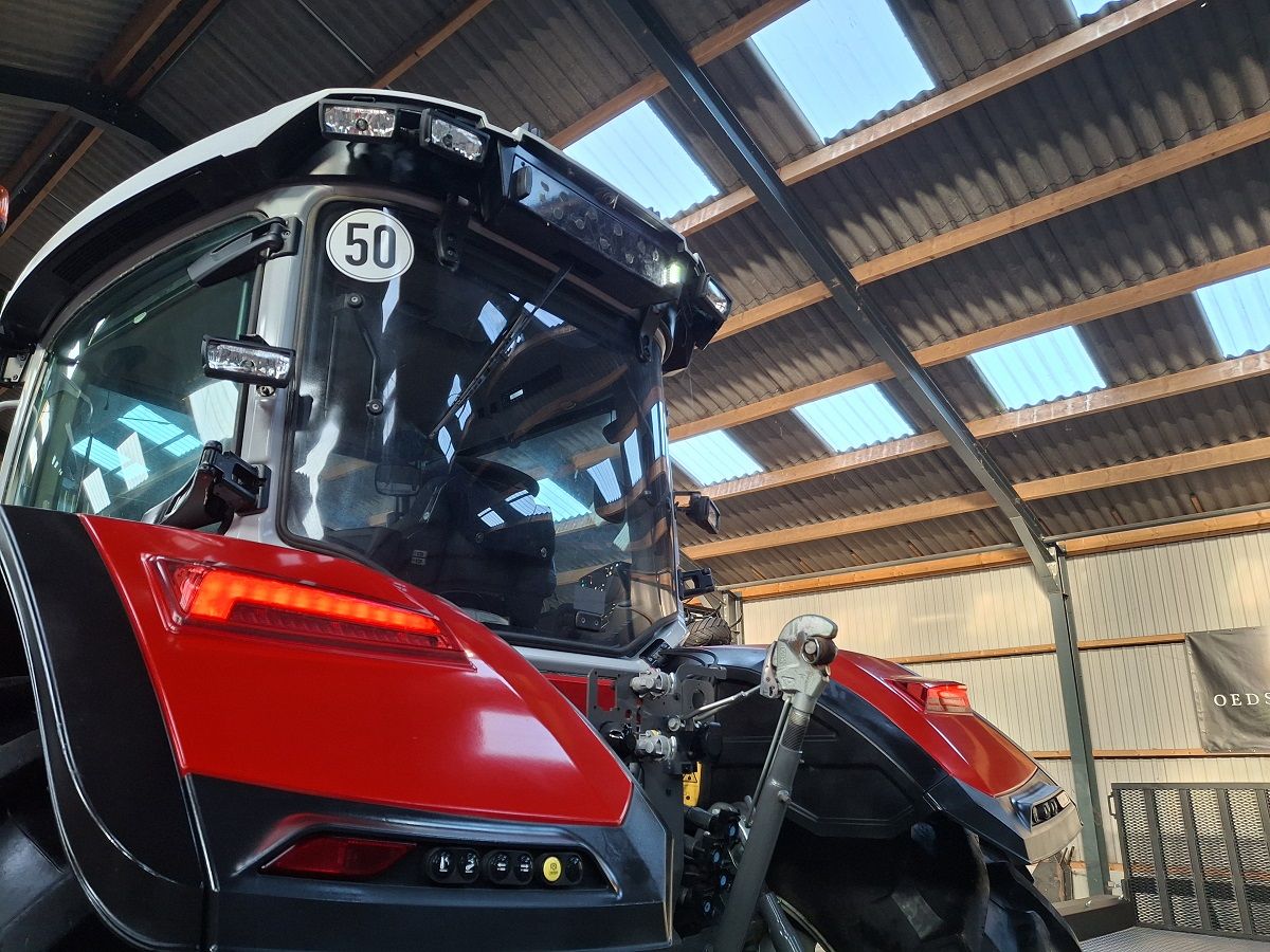 Massey Ferguson 8S.225 tractor
