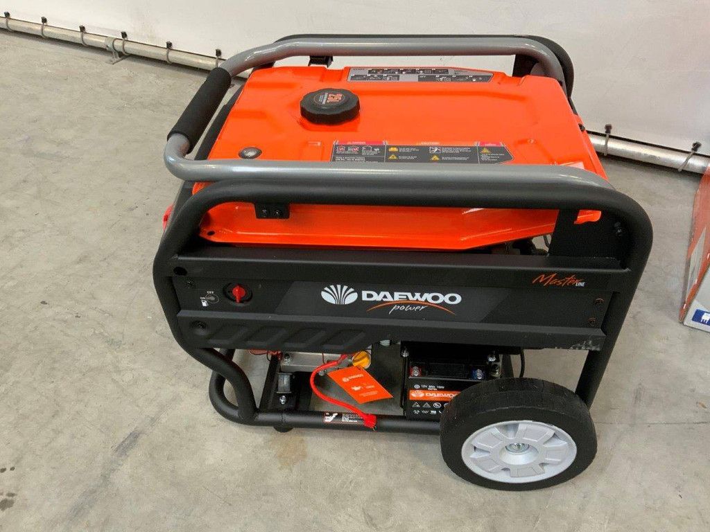 4x Generator Daewoo GDAX9250E-3 Benzine 6.5kVA Nieuw