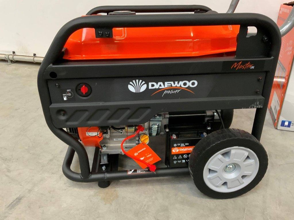 4x Generator Daewoo GDAX9250E-3 Benzine 6.5kVA Nieuw