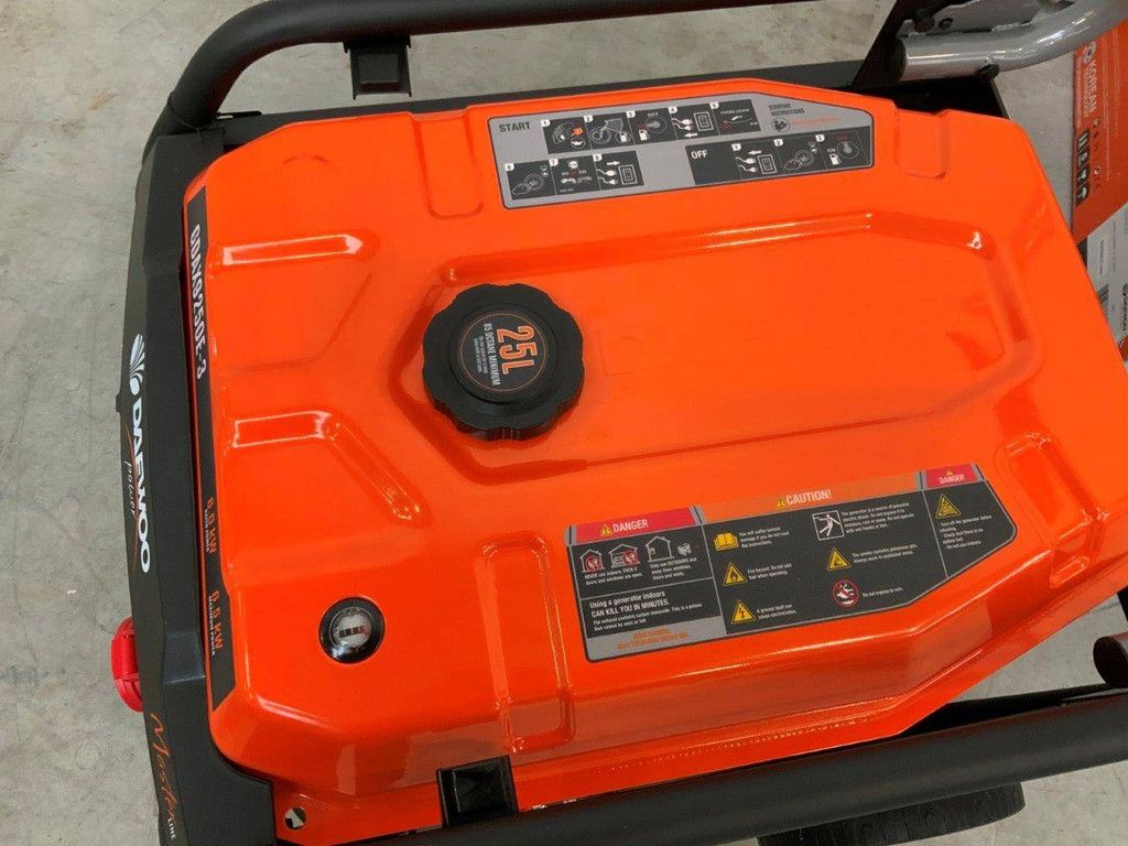 4x Generator Daewoo GDAX9250E-3 Benzine 6.5kVA Nieuw