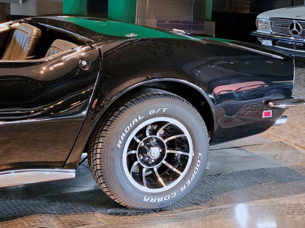 Corvette C3 Cabrio 427 4-Gang-Schaltgetriebe Benzin 1968 (Margin)
