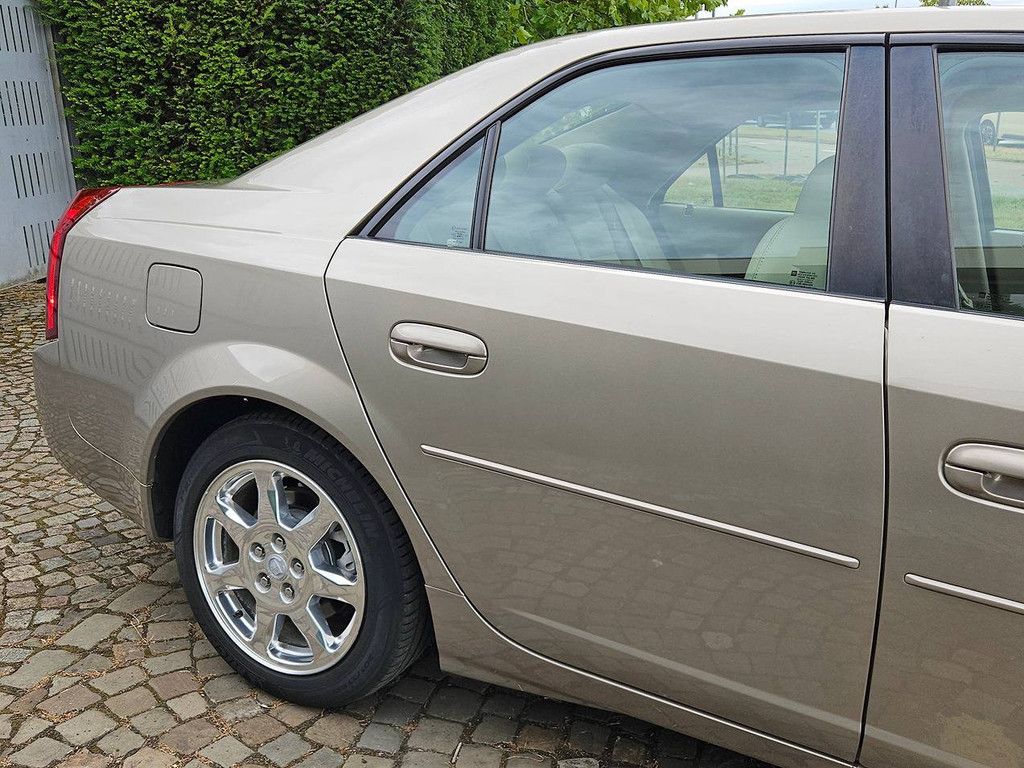 Cadillac CTS 3.2 V6 (only 27,000 km) (Margin)