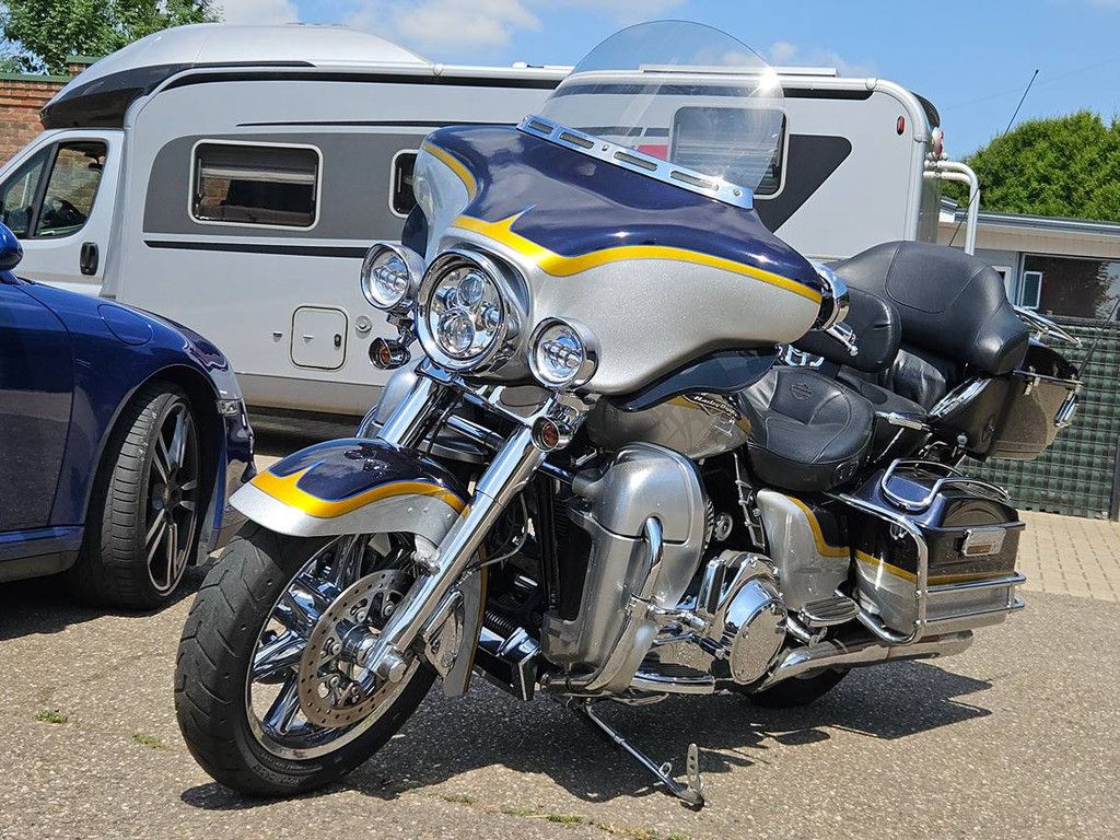Harley-Davidson Electra Glide Ultra Classic CVO