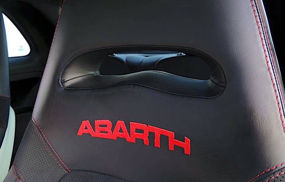 Fiat 500 Abarth Tributo Ferrari (limited 142/200) Benzine 2009 (Marge)