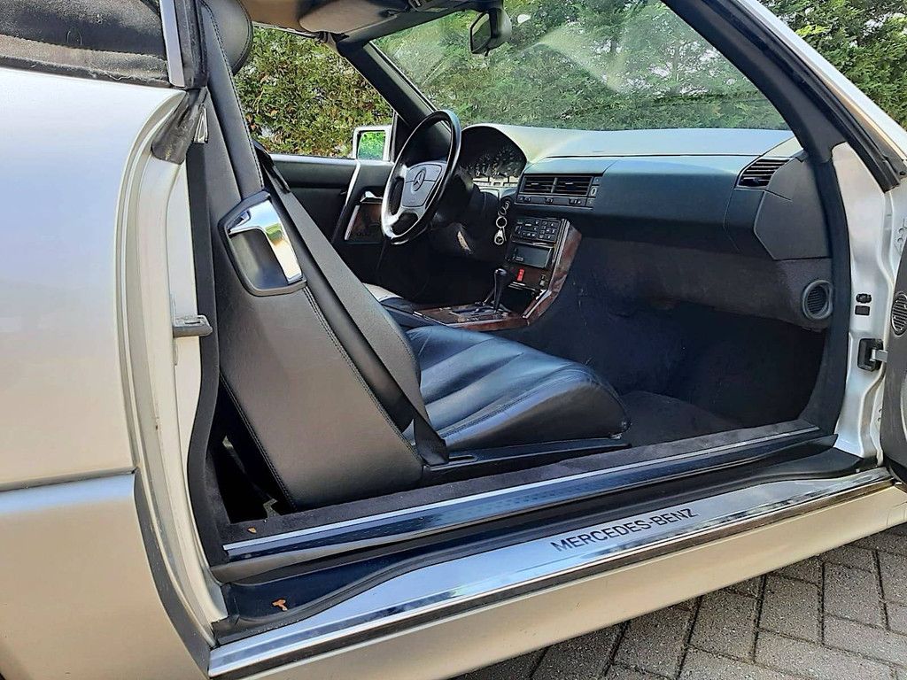 Mercedes-Benz 300 SL -24 Automatic (Margin)