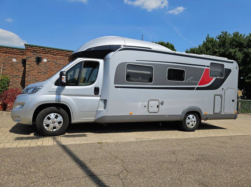 Wohnmobil Burstner iXEO (FIAT Ducato) MultiJet 130