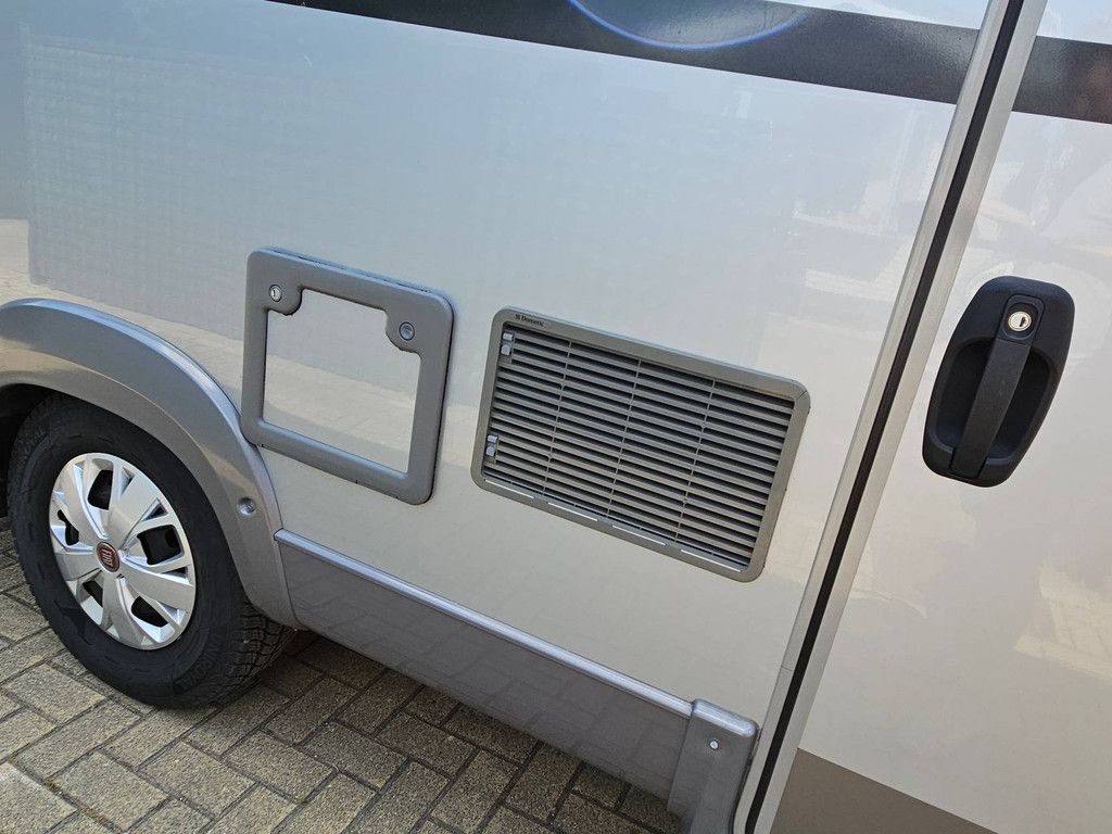 Wohnmobil Burstner iXEO (FIAT Ducato) MultiJet 130