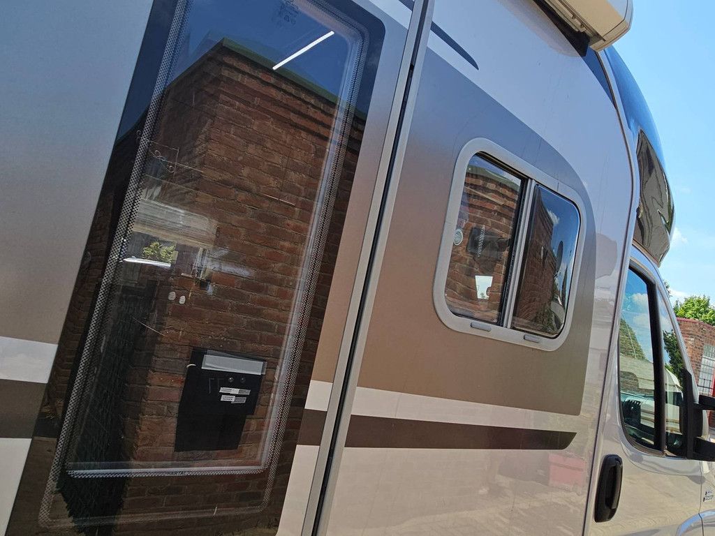 Wohnmobil Burstner iXEO (FIAT Ducato) MultiJet 130