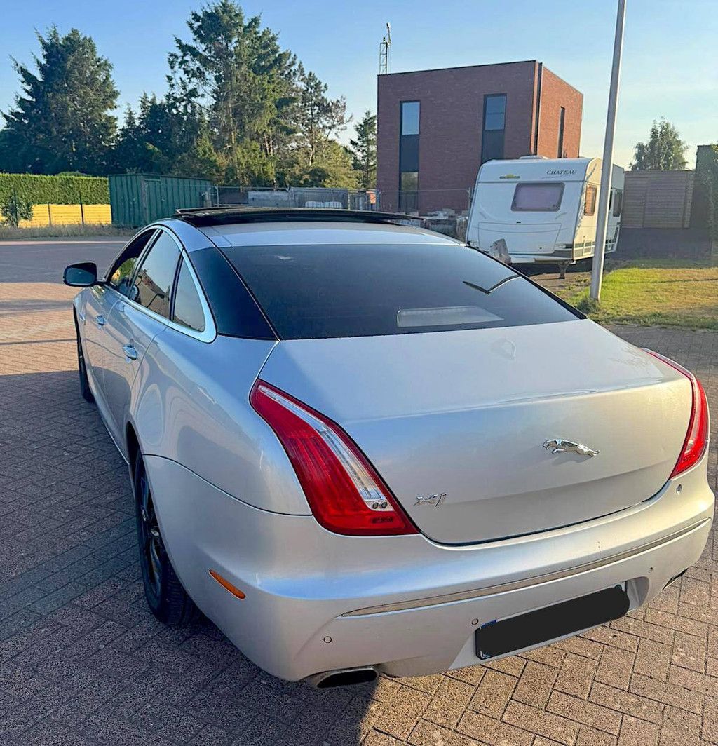 Jaguar XJ 3.0 V6 Diesel 'Supersport' (Margin)