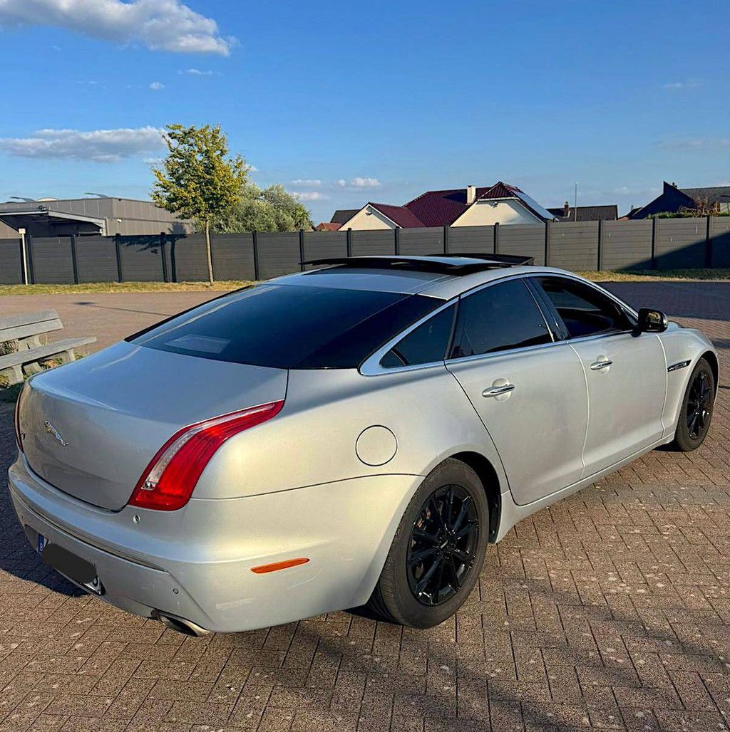 Jaguar XJ 3.0 V6 Diesel 'Supersport' (Margin)