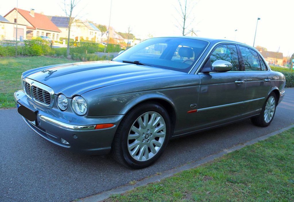 Jaguar XJ6 3.0 Sovereign Benzin 2003 (Marge)