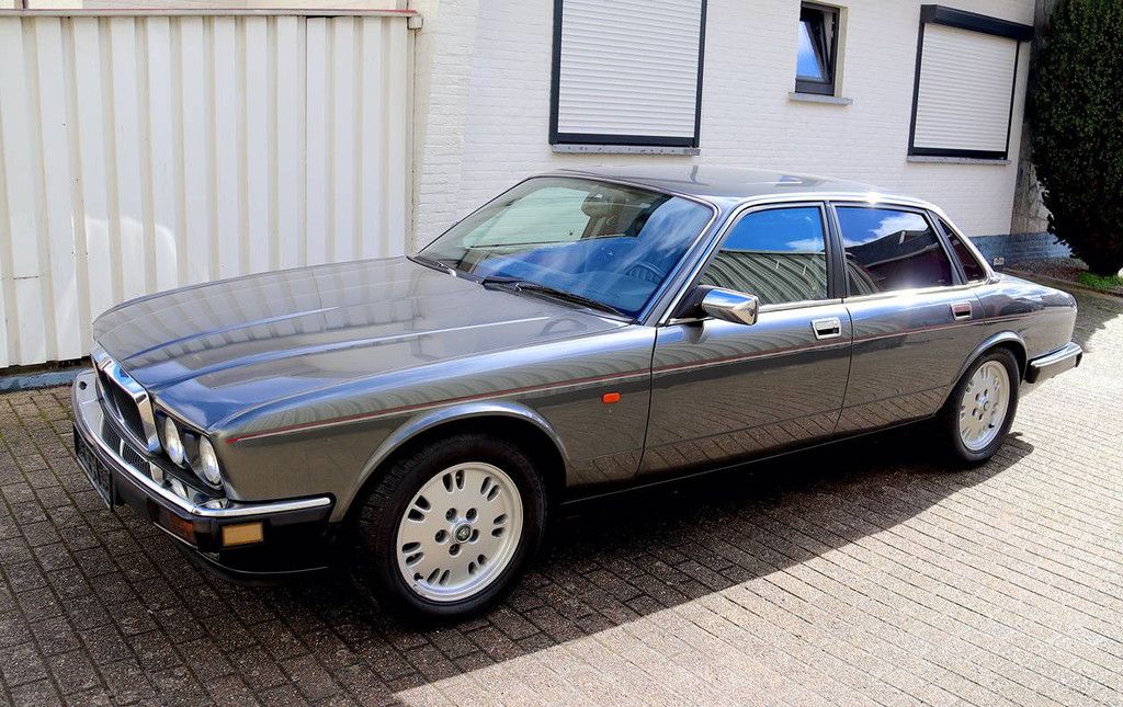 Jaguar XJ12 Benziner 1994 (Marge)