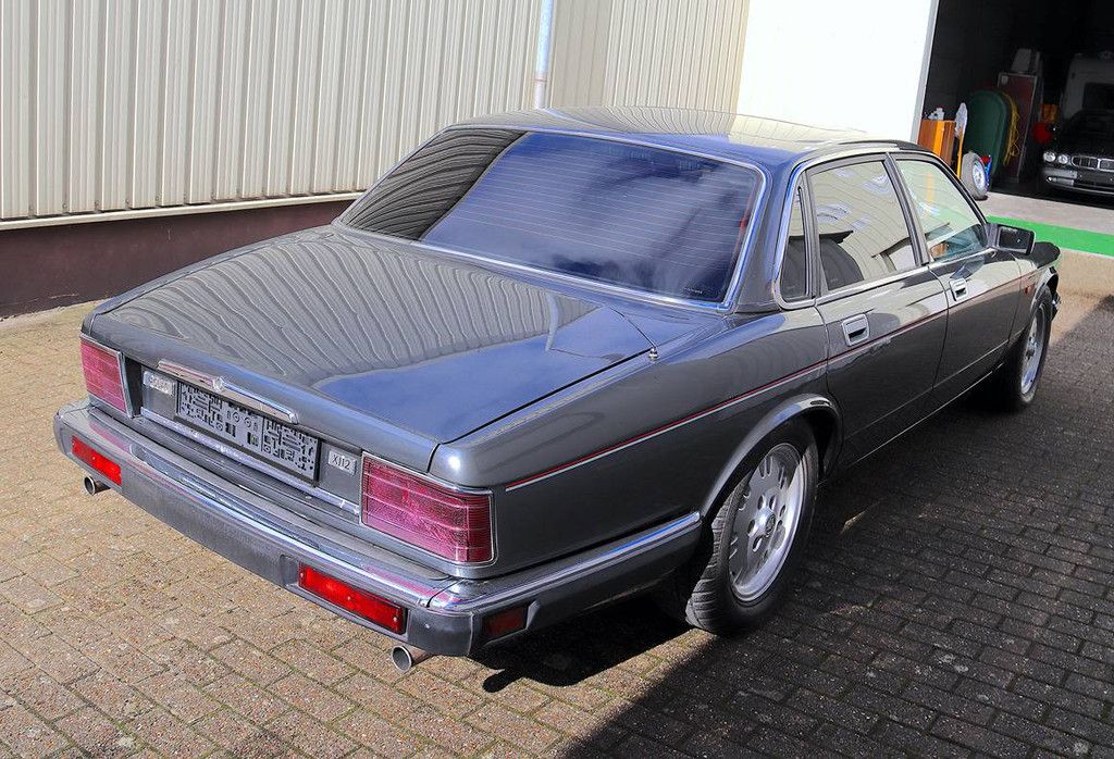 Jaguar XJ12 Benziner 1994 (Marge)